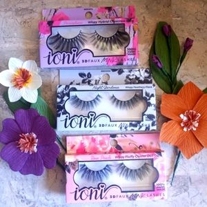 BNIB》ioni 100% Handmade 3D Faux Mink Lashes (3/$15)